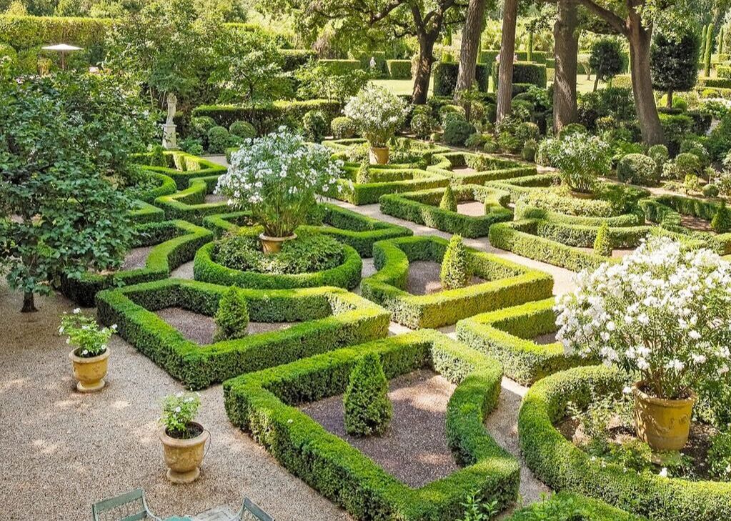 At Château Mireille near St. Rémy de Provence, 