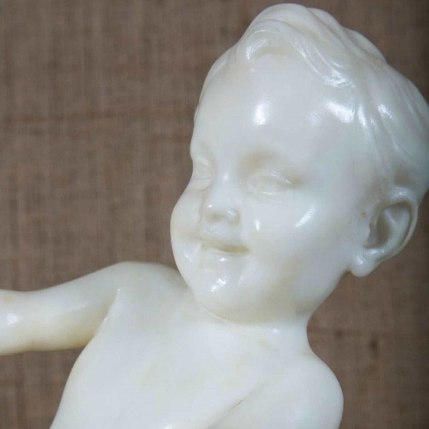 Early 20th Century Italian Carved Alabaster Sculpture of Putti Pillow Fight