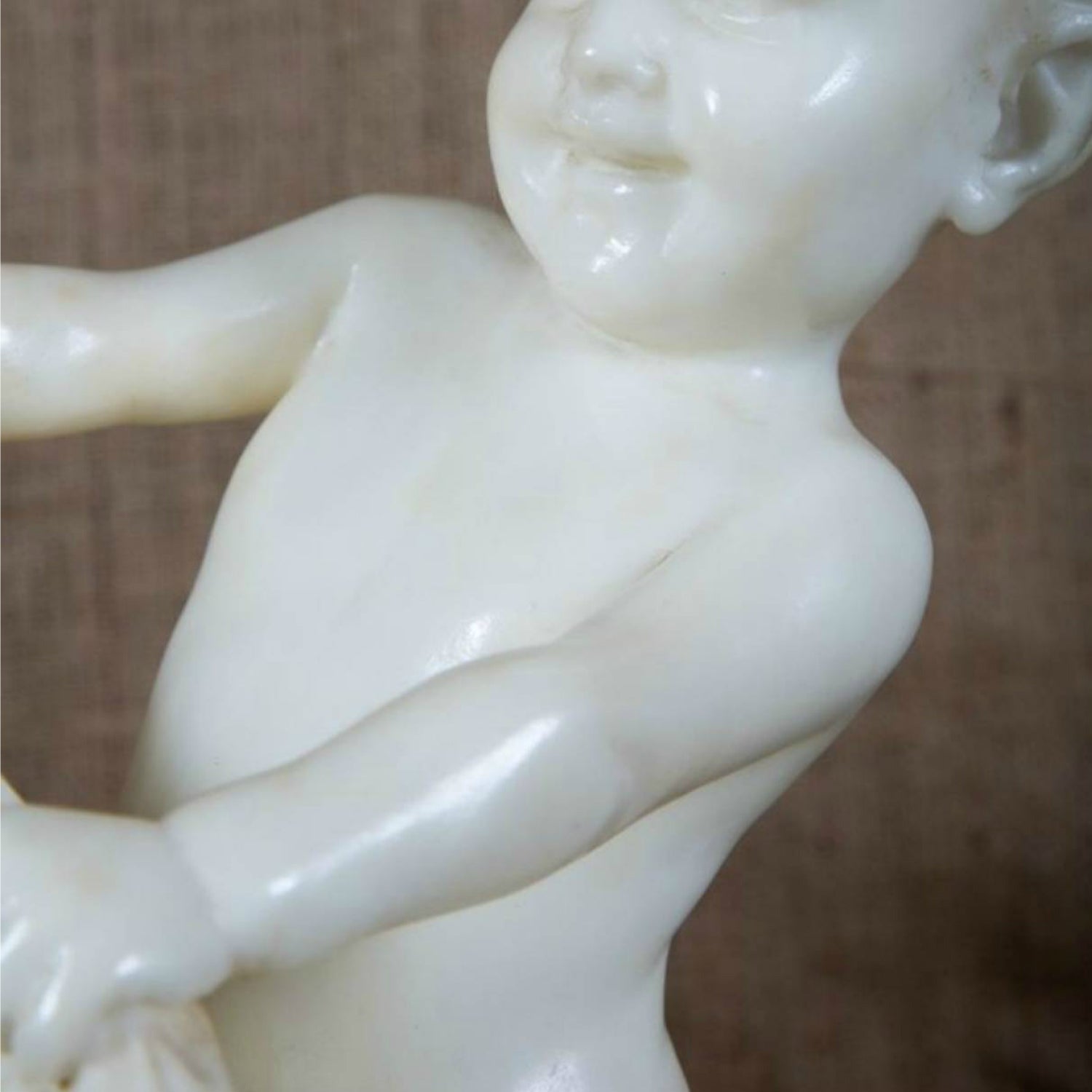 Early 20th Century Italian Carved Alabaster Sculpture of Putti Pillow Fight