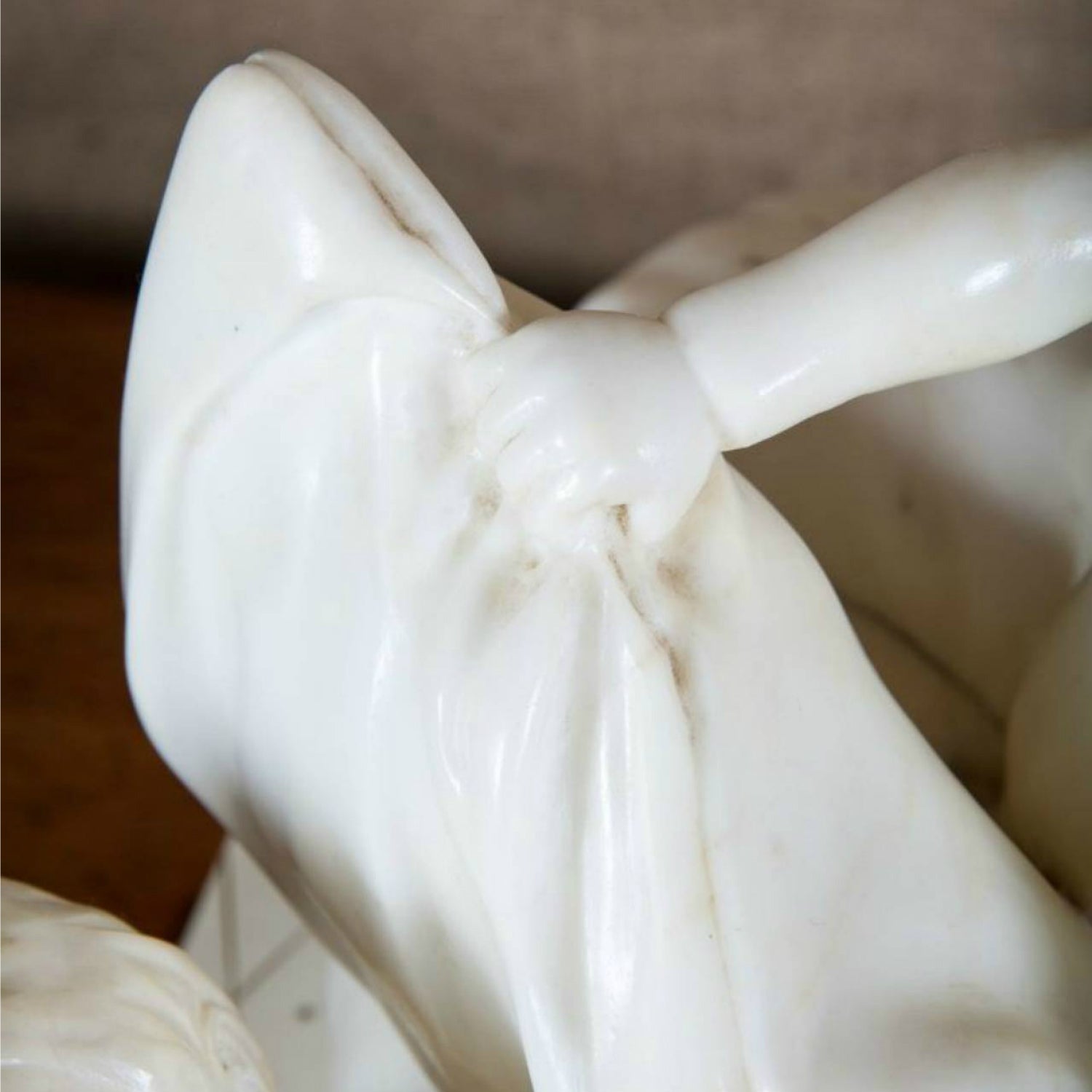 Early 20th Century Italian Carved Alabaster Sculpture of Putti Pillow Fight