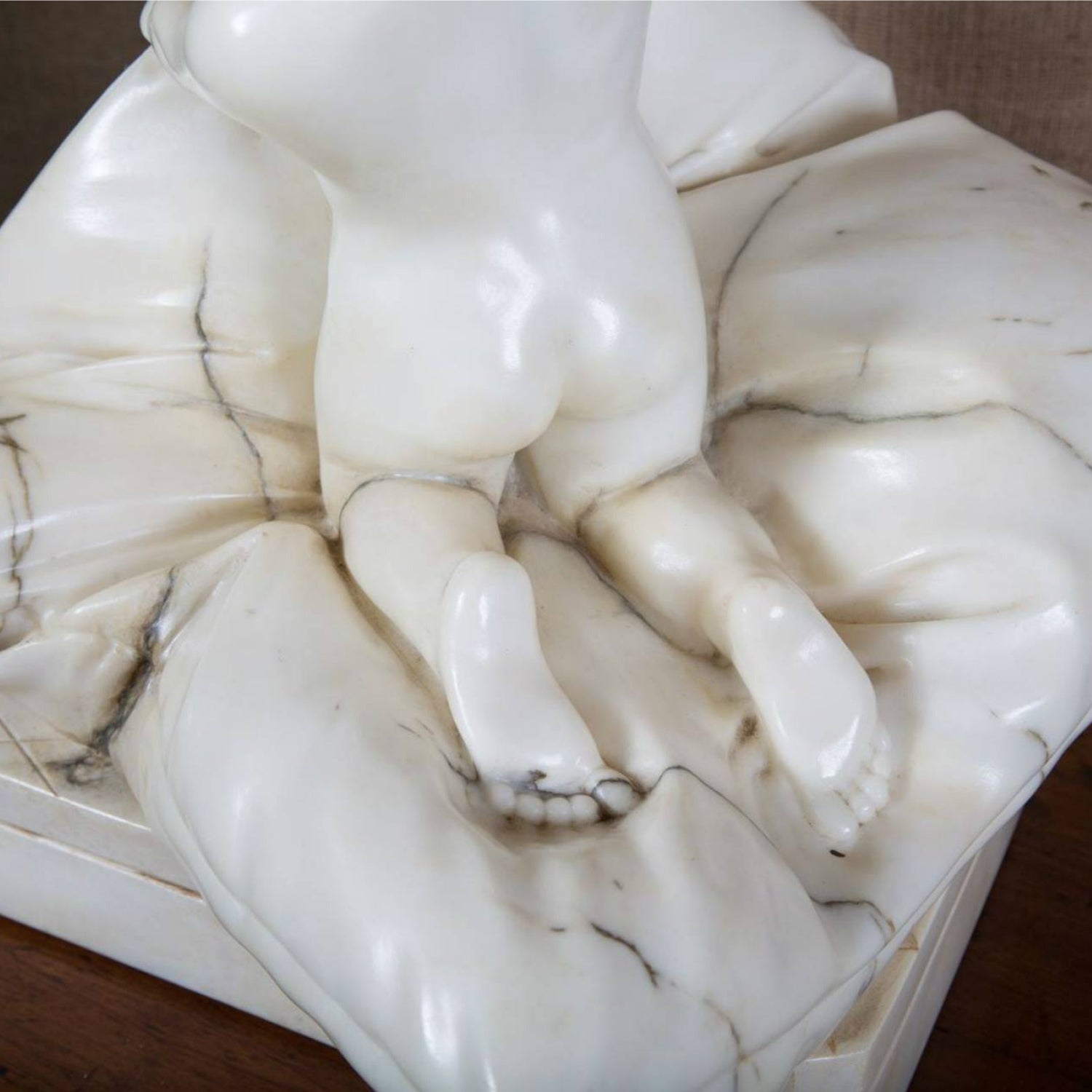Early 20th Century Italian Carved Alabaster Sculpture of Putti Pillow Fight