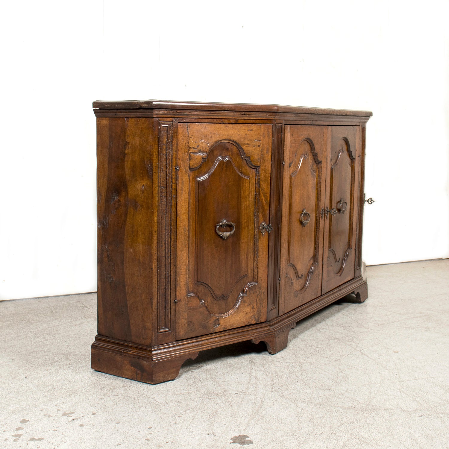 19th Century Italian Credenza Scantonata in Walnut