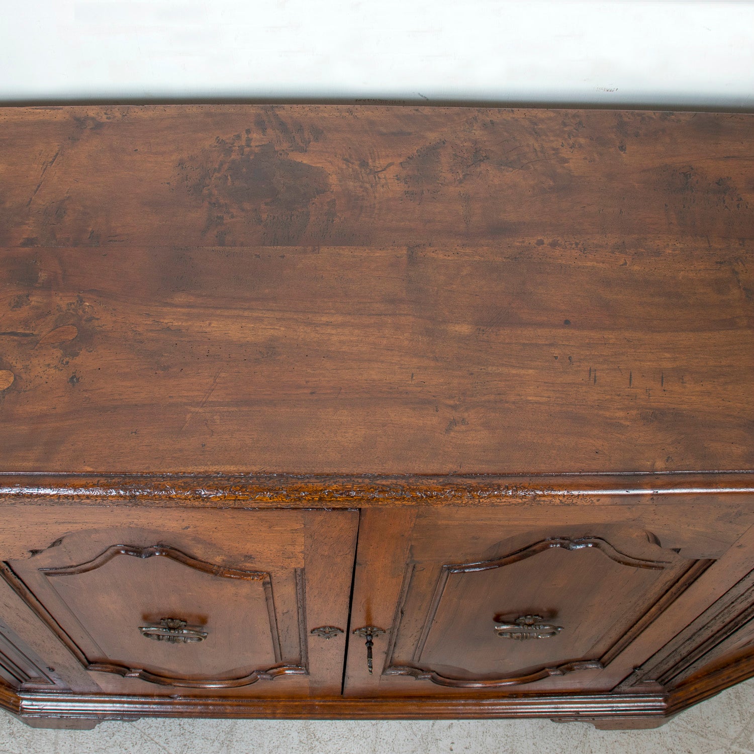 19th Century Italian Credenza Scantonata in Walnut