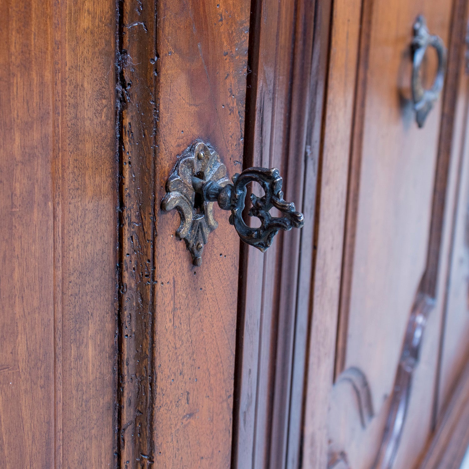 19th Century Italian Credenza Scantonata in Walnut