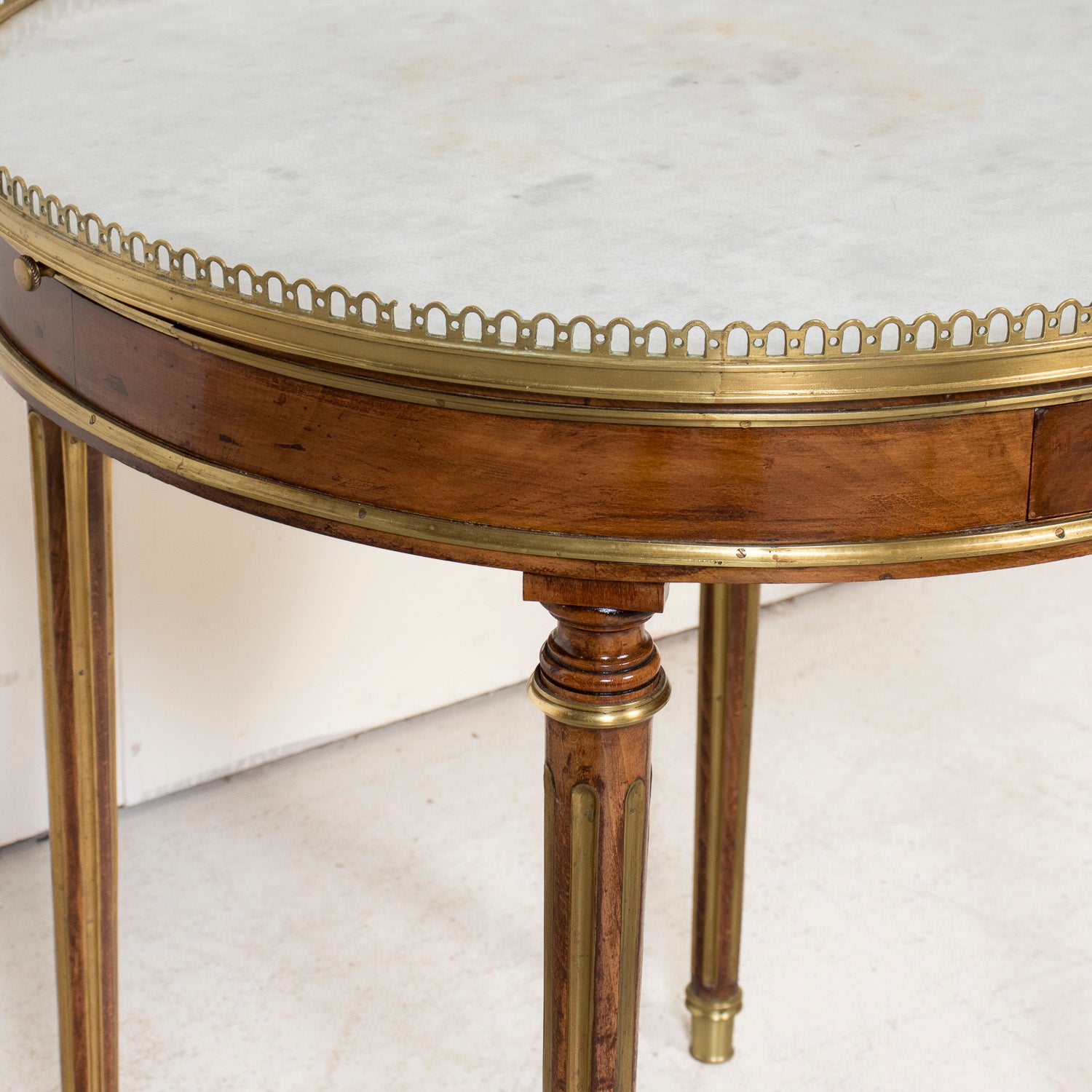 Mid-19th Century French Louis XVI Style Mahogany Bouillotte Table with Brass Gallery and Trim