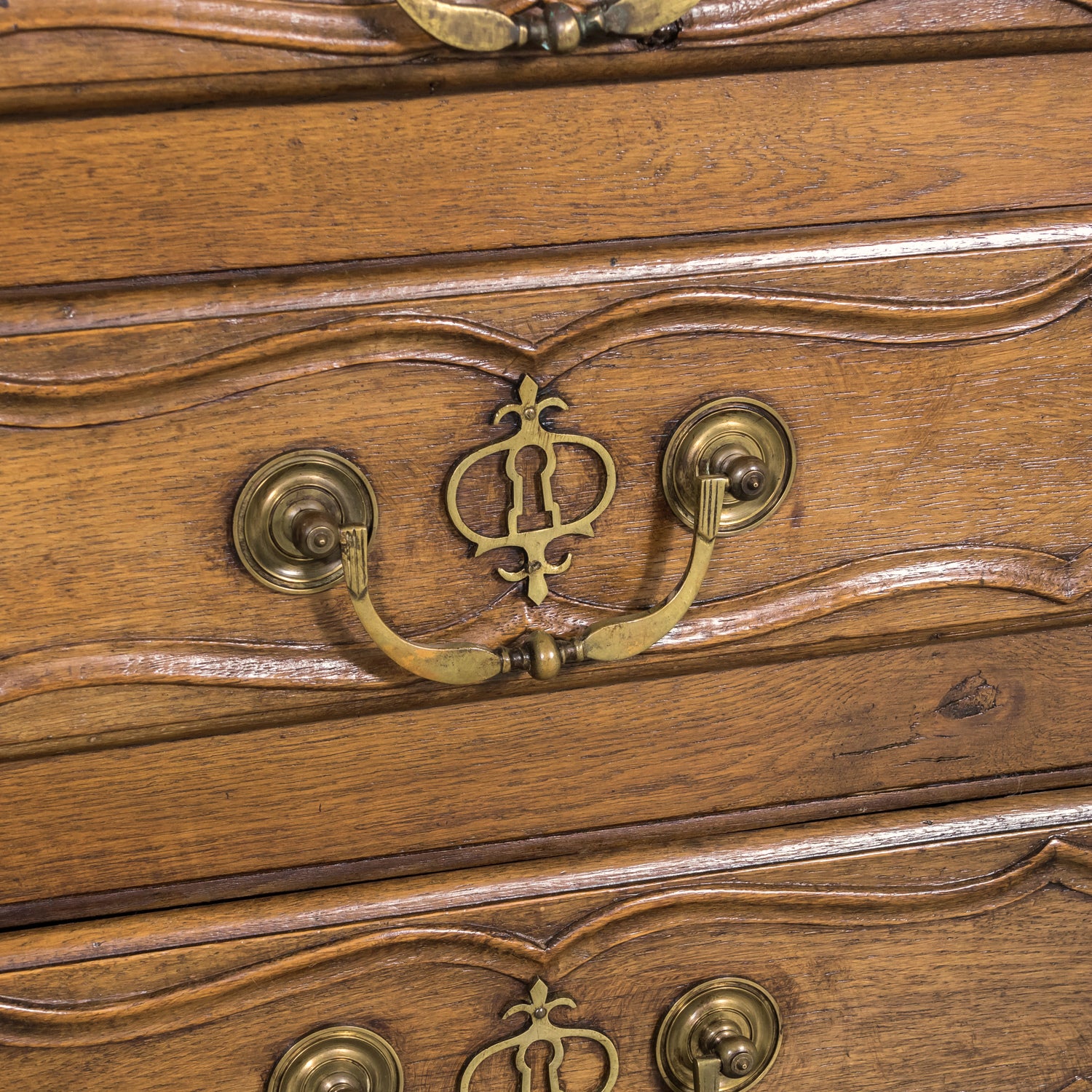 Early 19th Century French Country Louis XV Style Carved Oak Enfilade Buffet
