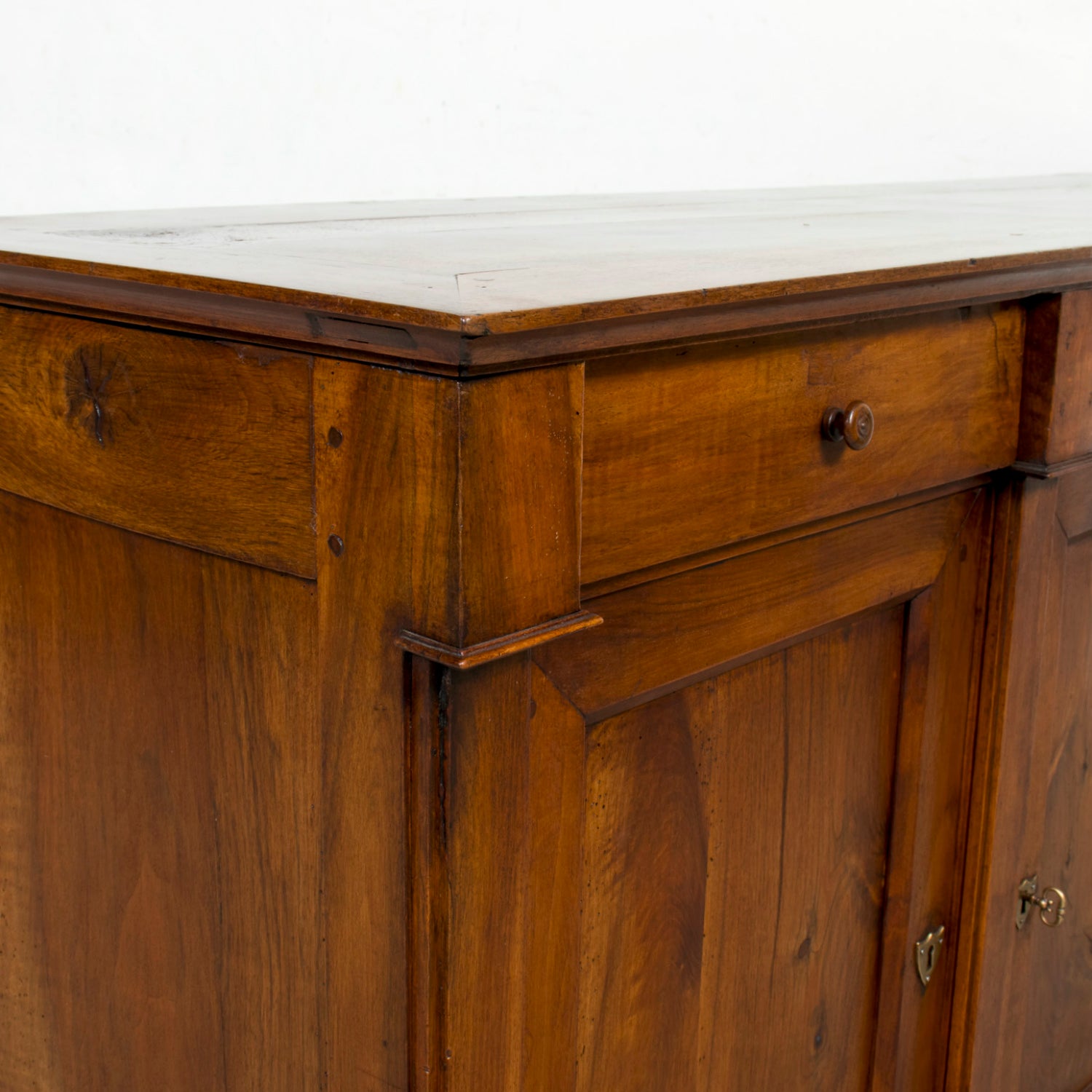 Early 19th Century French Directoire Period Walnut Lyonnaise Enfilade Buffet