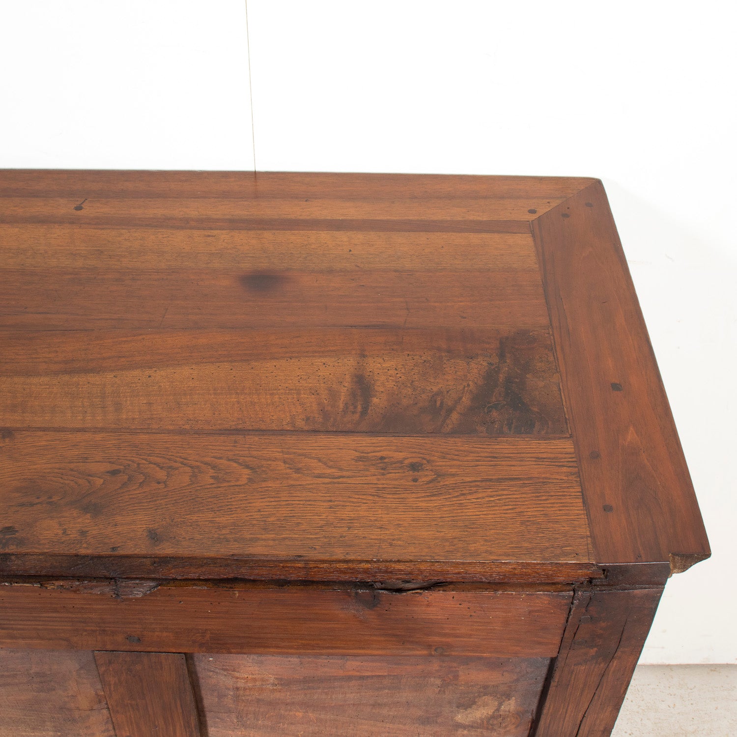 Early 19th Century French Directoire Period Walnut Lyonnaise Enfilade Buffet