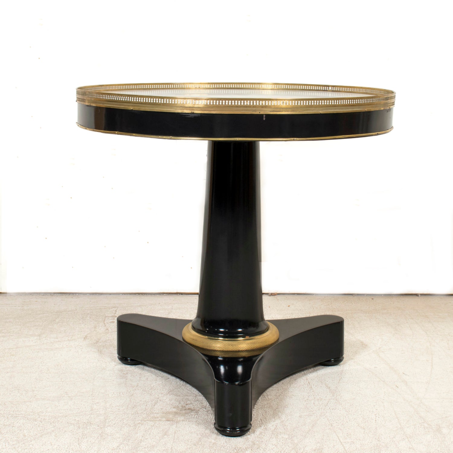 Early 19th Century French Empire Period Ebonized Gueridon Table with Cararra Marble Top