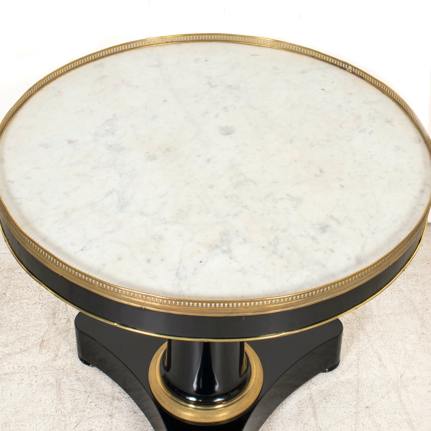 Early 19th Century French Empire Period Ebonized Gueridon Table with Cararra Marble Top