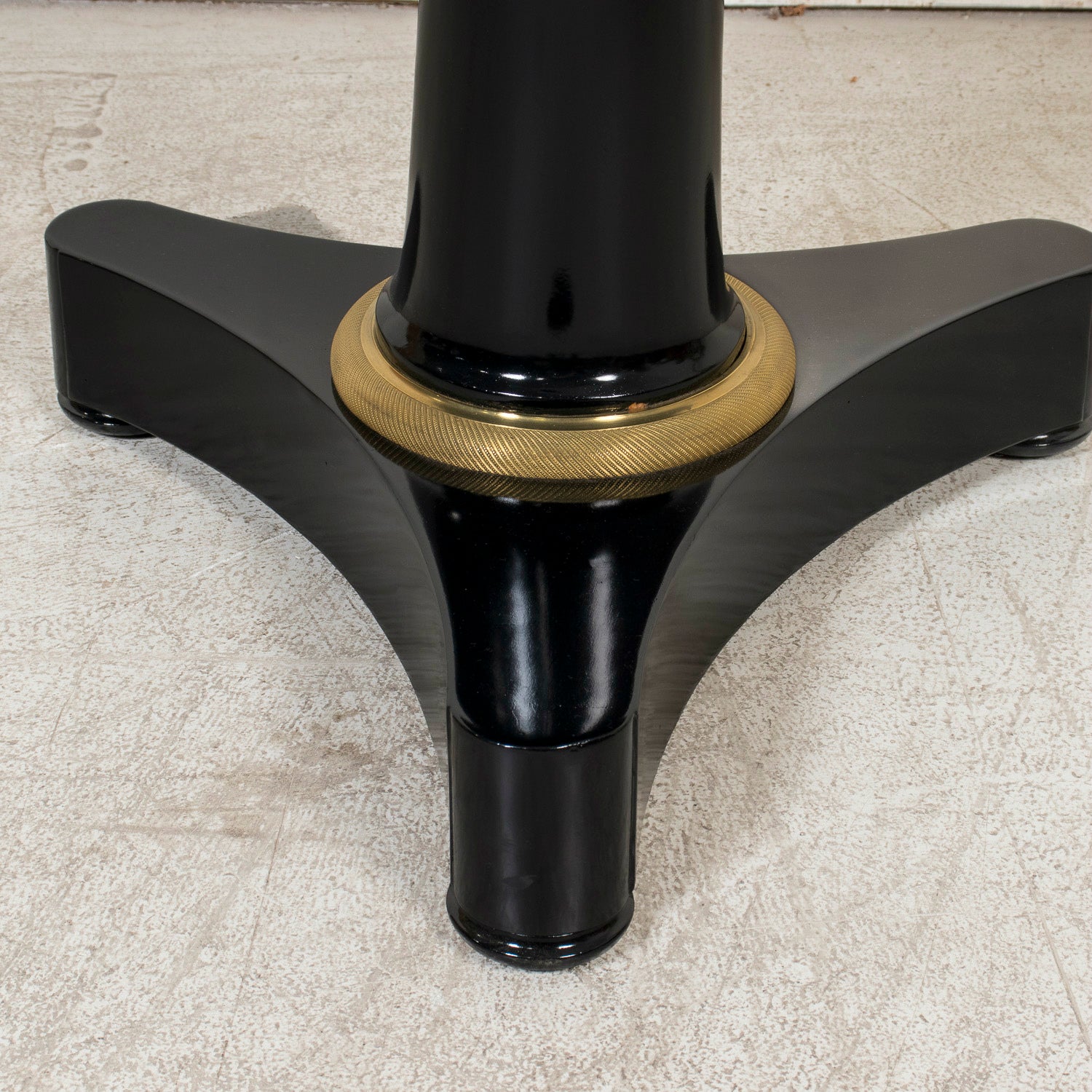 Early 19th Century French Empire Period Ebonized Gueridon Table with Cararra Marble Top