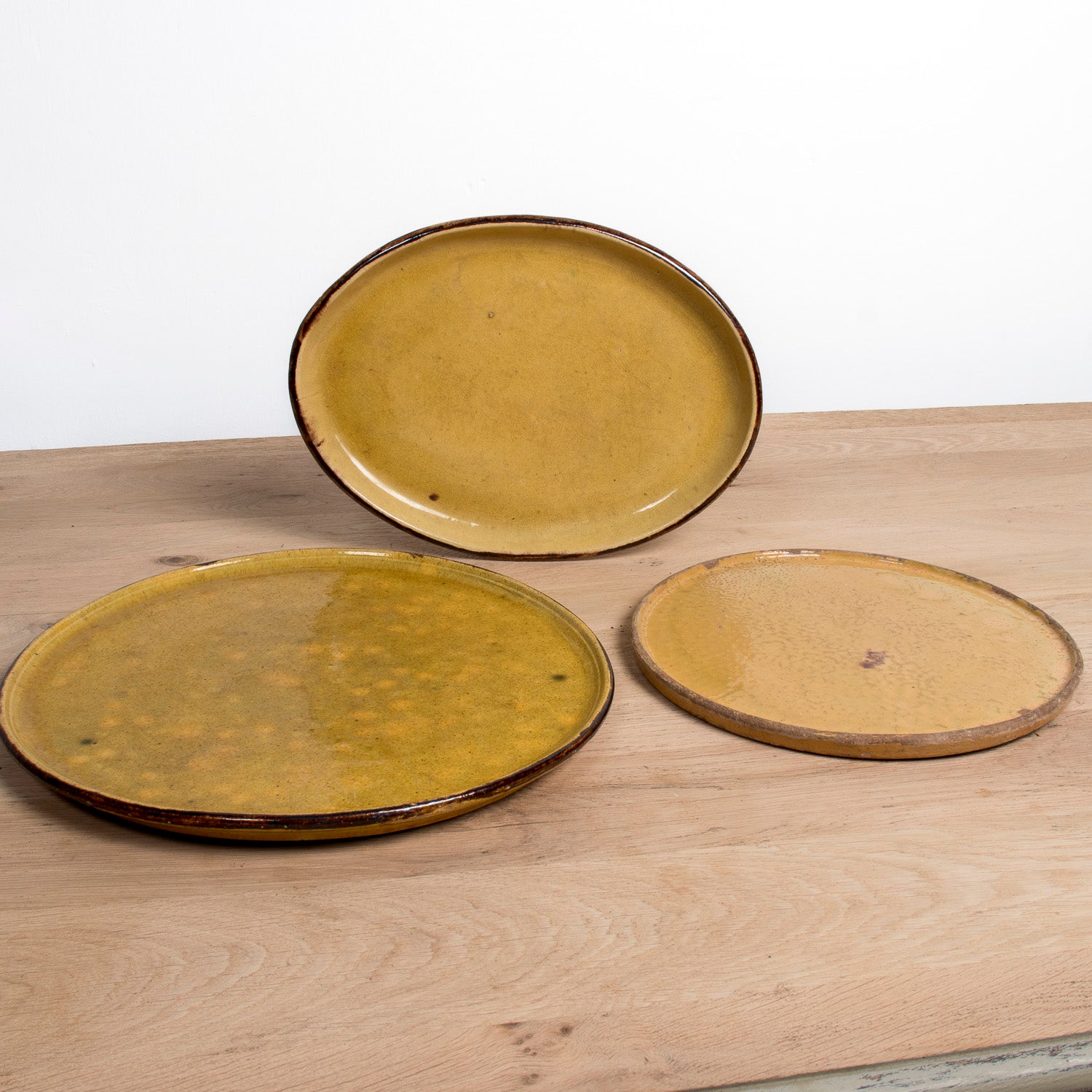 Small Vintage French Dieulefit Provençal Yellowware Glazed Round Platter