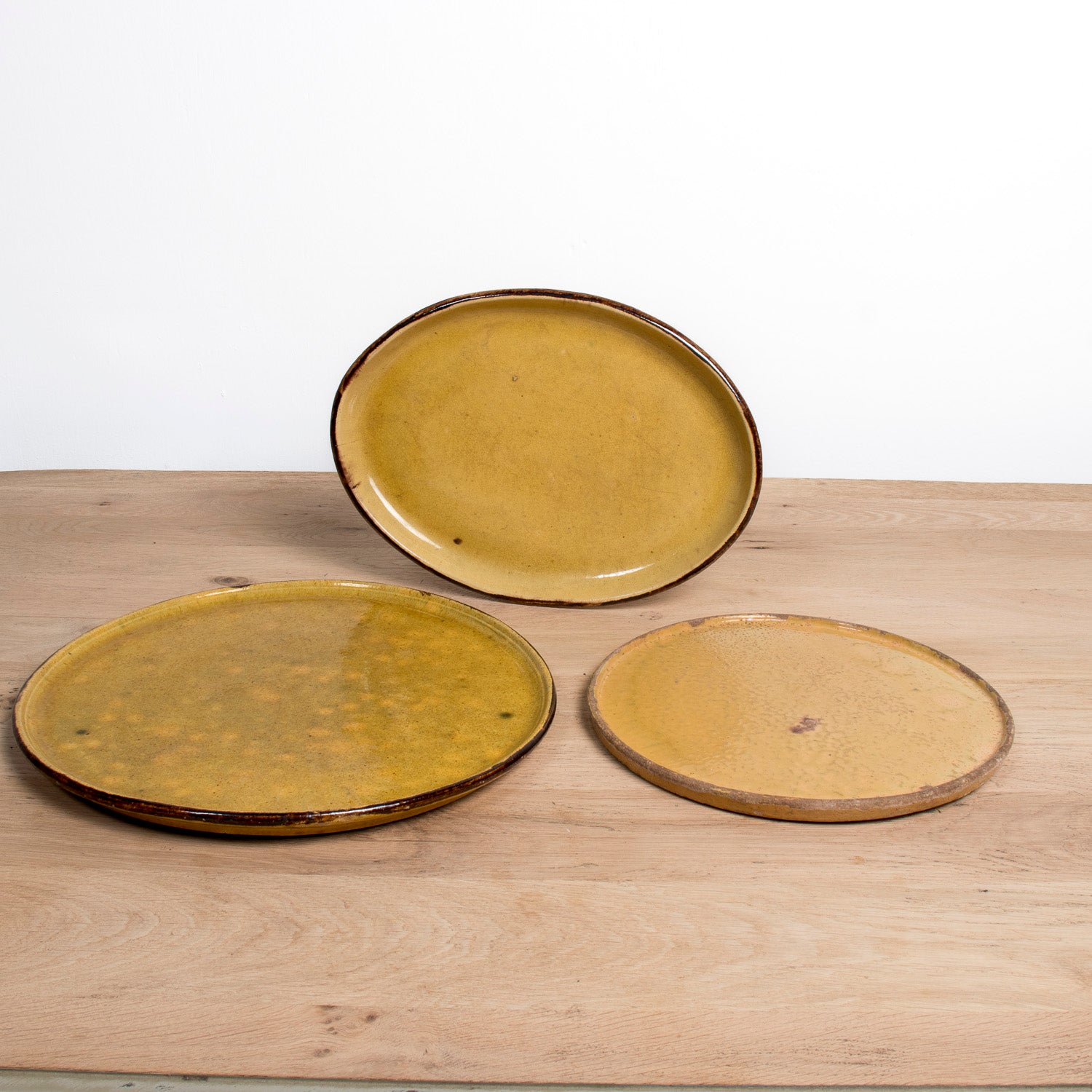 Small Vintage French Dieulefit Provençal Yellowware Glazed Round Platter