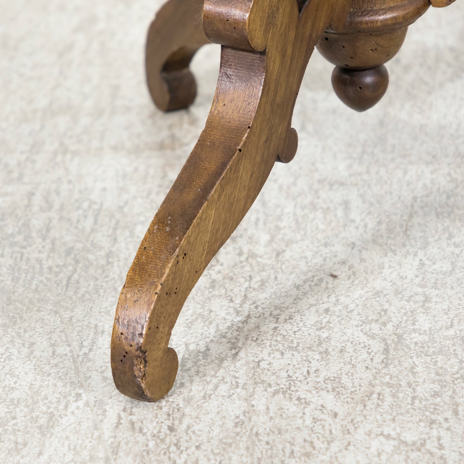 19th Century French Carved Oval Shaped Walnut Jardinière or Planter on Tripod Stand