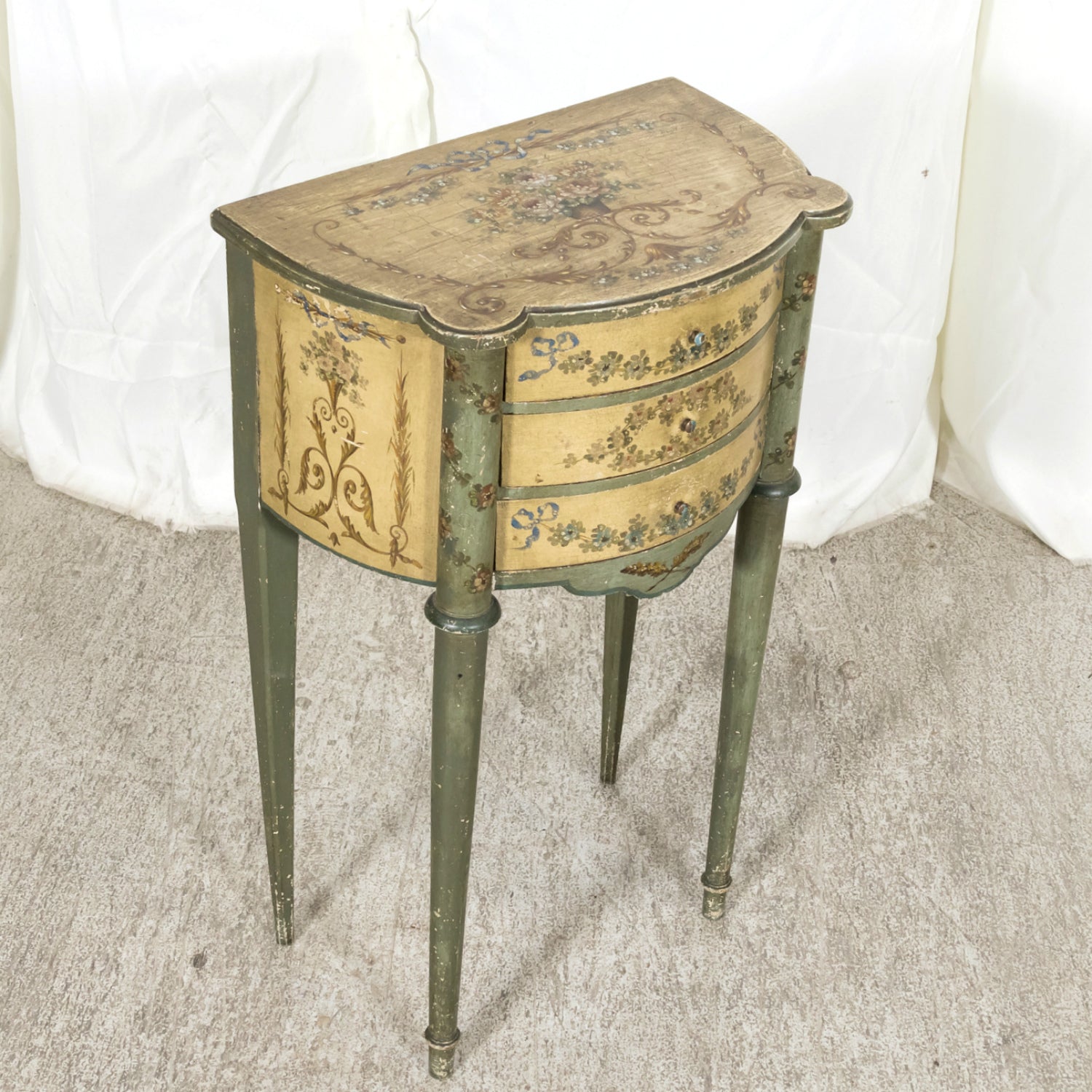 Rare Pair of 1930s French Painted Nightstands by Maison Gouffé, Louis XV & Louis XVI Styles