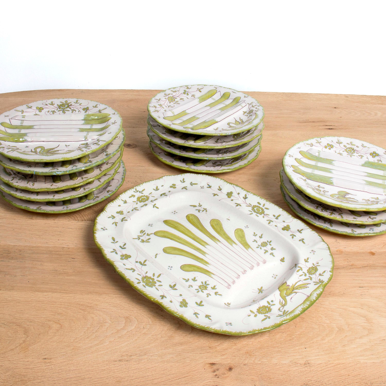 19th Century Antique French Faïence Martres-Tolosone Asparagus Plate Set with Platter