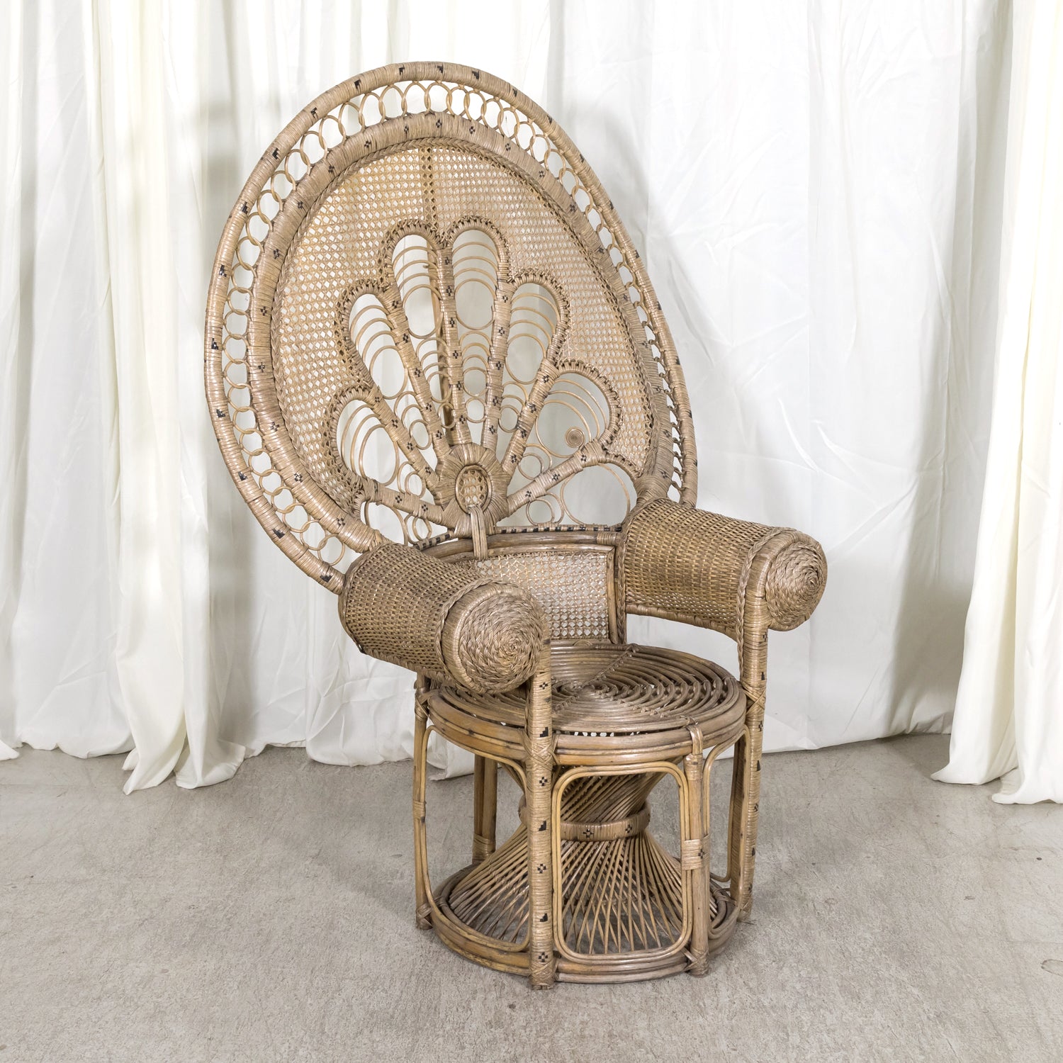Rare 1930s French Wicker Rattan Emmanuelle Peacock Chair