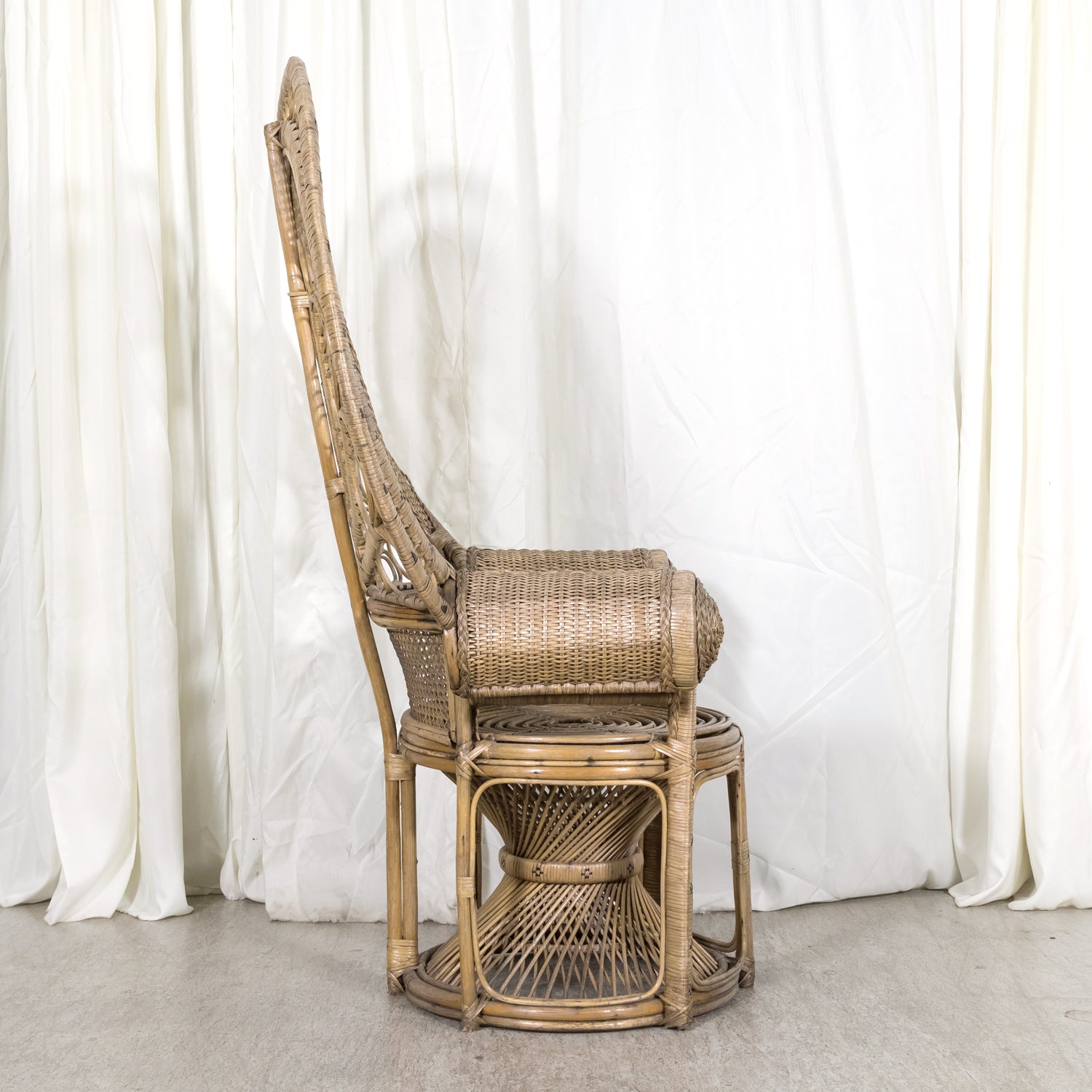Rare 1930s French Wicker Rattan Emmanuelle Peacock Chair