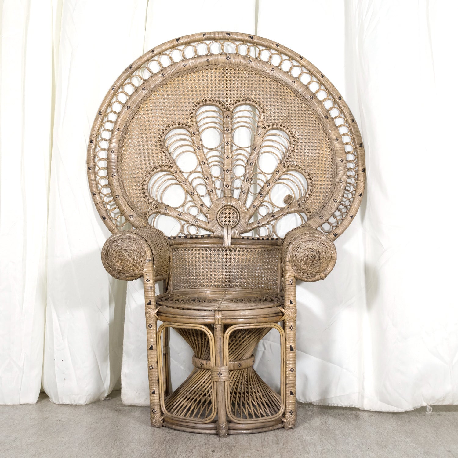 Rare 1930s French Wicker Rattan Emmanuelle Peacock Chair