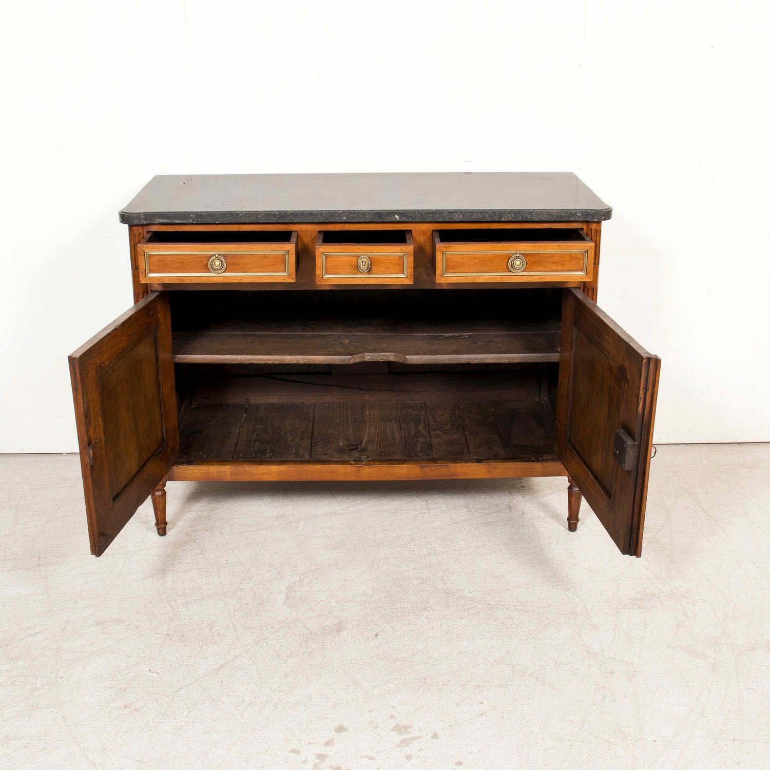 19th Century French Louis XVI Style Walnut Buffet with Black Marble Top & Brass Trim from Paris