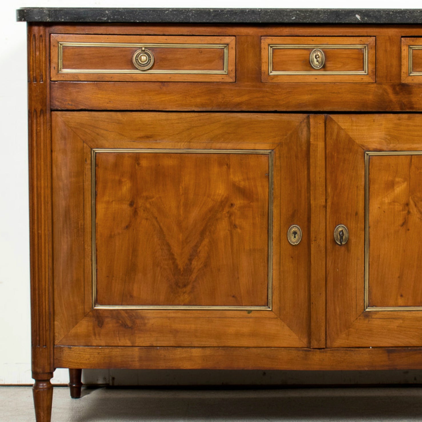 19th Century French Louis XVI Style Walnut Buffet with Black Marble Top & Brass Trim from Paris