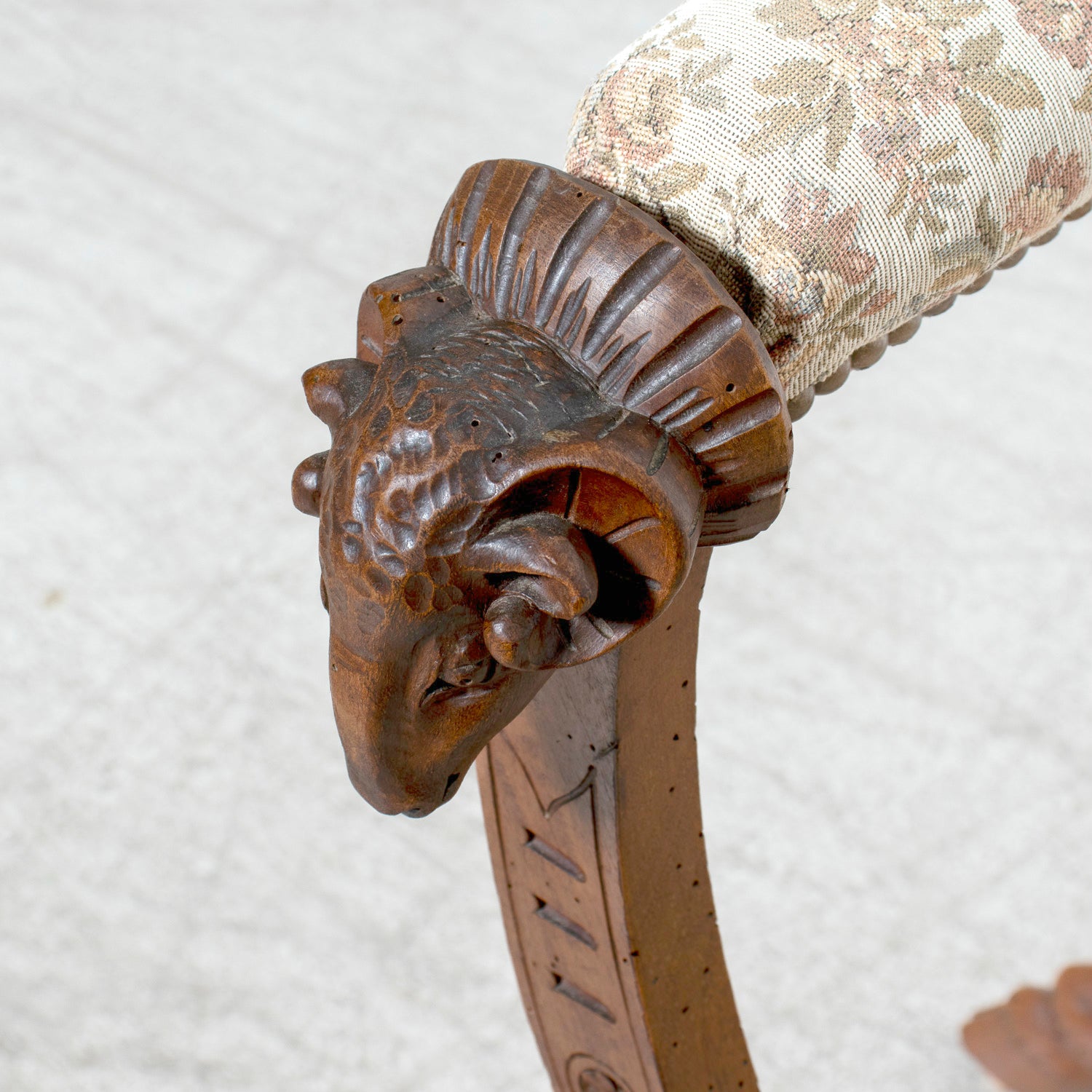 19th Century French Carved Walnut Lyonnaise Curule Bench with Upholstered Seat
