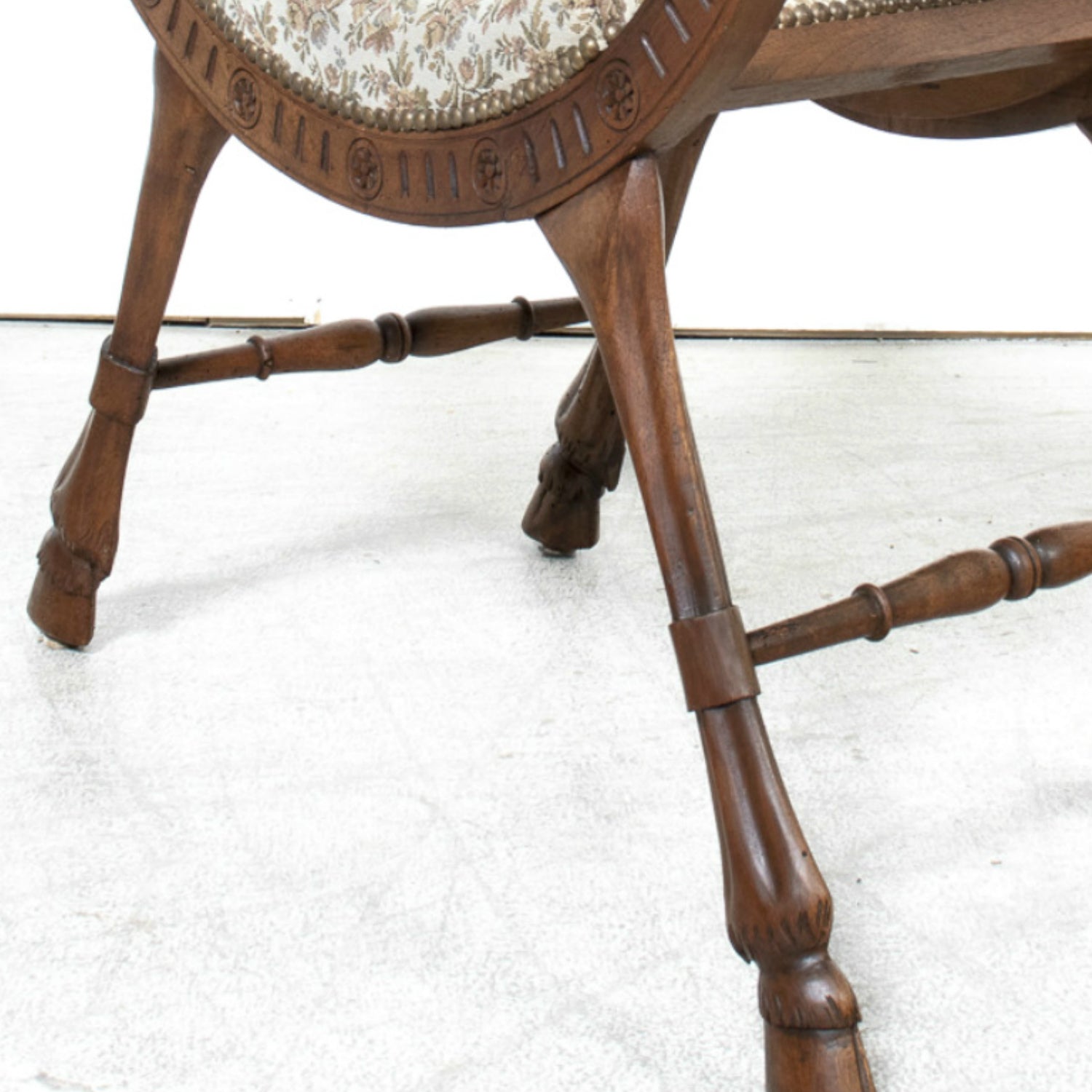 19th Century French Carved Walnut Lyonnaise Curule Bench with Upholstered Seat