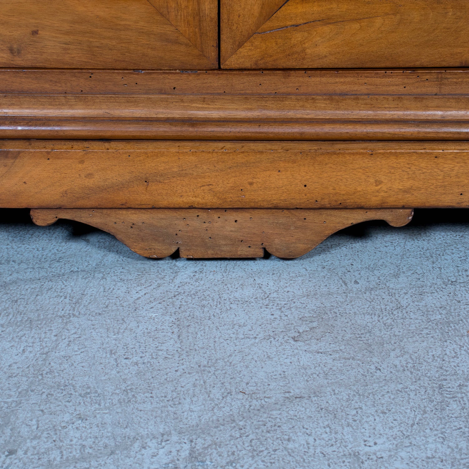 Grand 19th Century French Louis Philippe Period Cherrywood Lyonnaise Enfilade Buffet