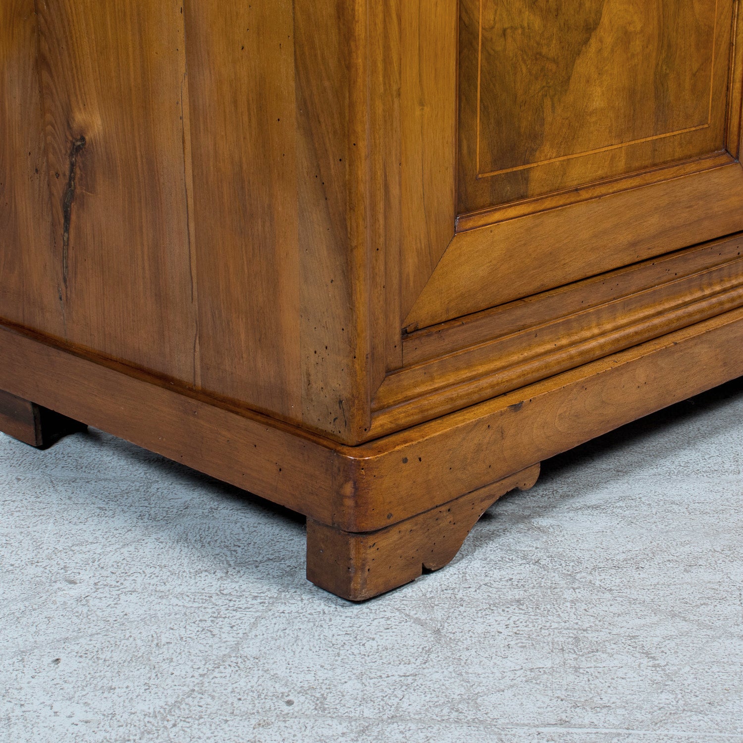 Grand 19th Century French Louis Philippe Period Cherrywood Lyonnaise Enfilade Buffet