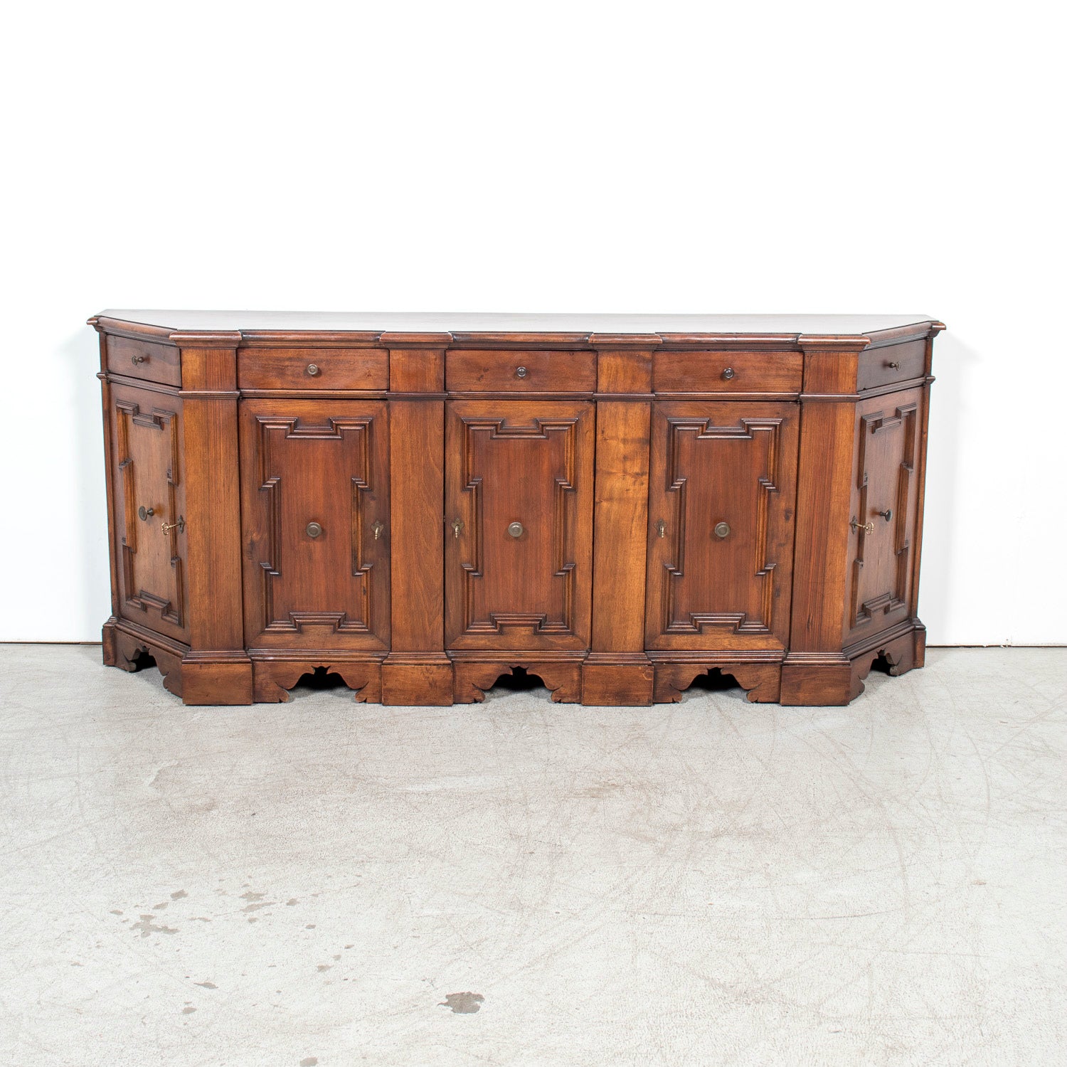 Late 18th Century Carved Italian Baroque Style Walnut Credenza Scantonata