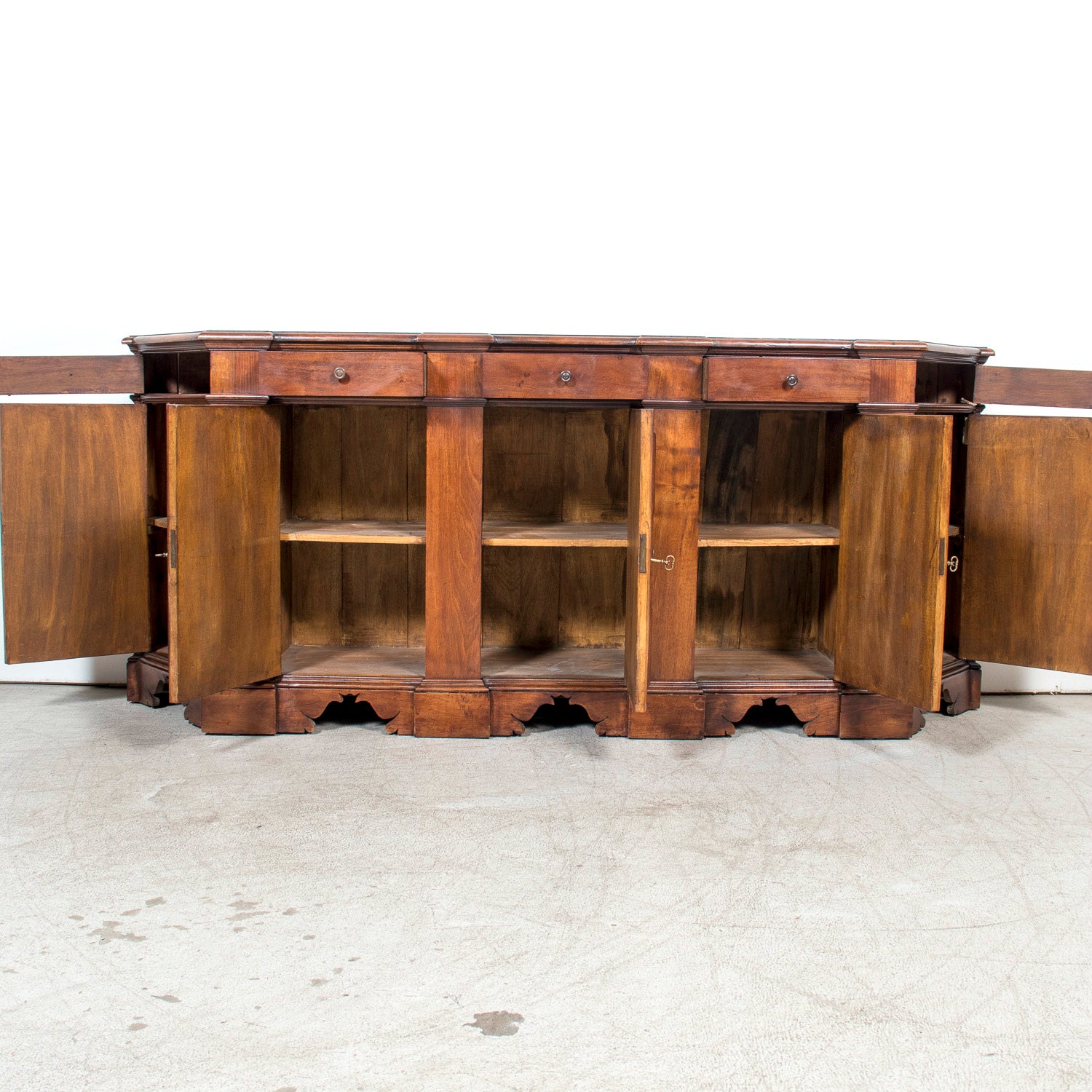 Late 18th Century Carved Italian Baroque Style Walnut Credenza Scantonata