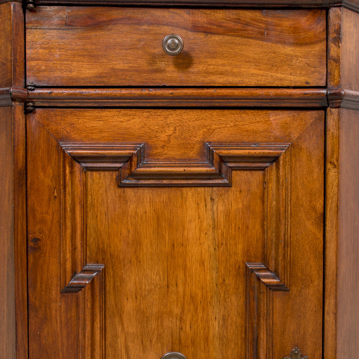Late 18th Century Carved Italian Baroque Style Walnut Credenza Scantonata