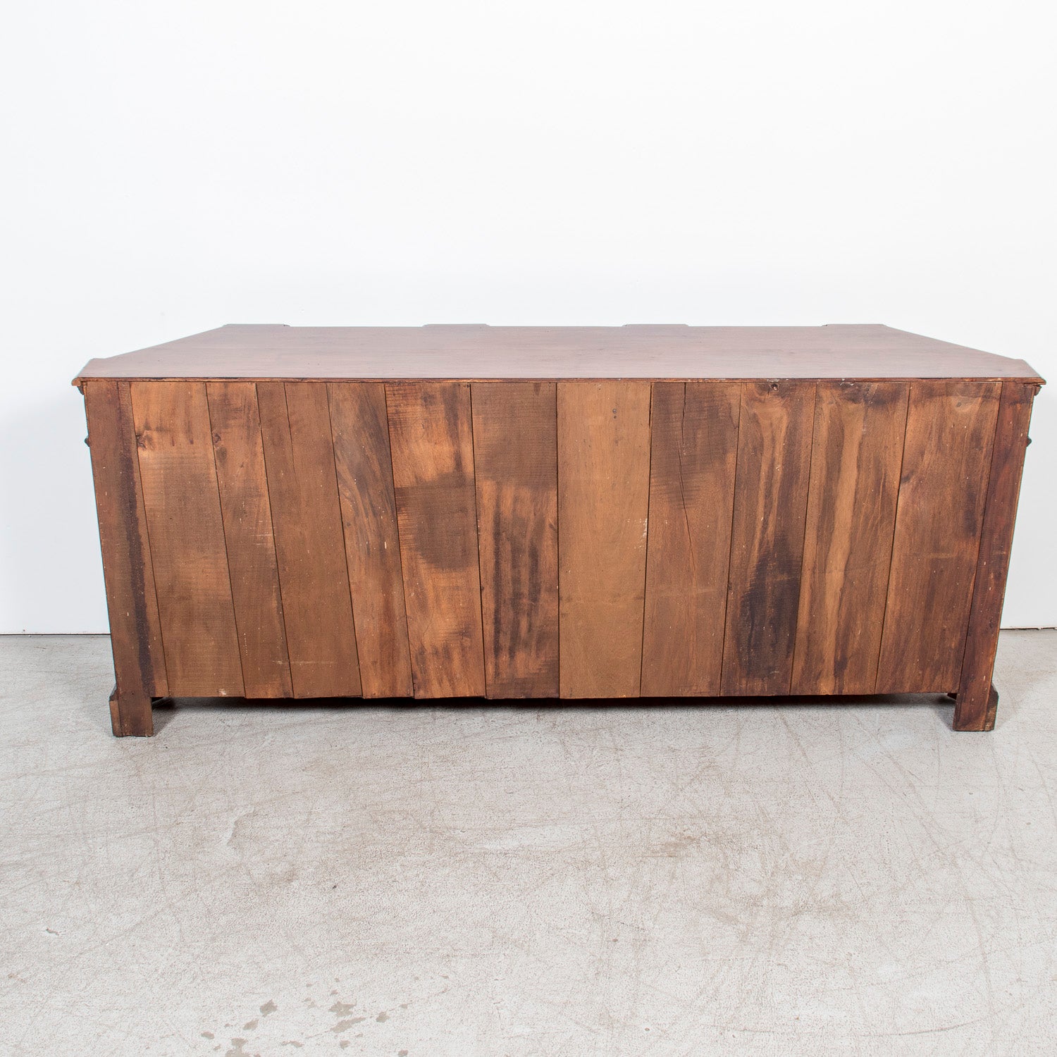 Late 18th Century Carved Italian Baroque Style Walnut Credenza Scantonata