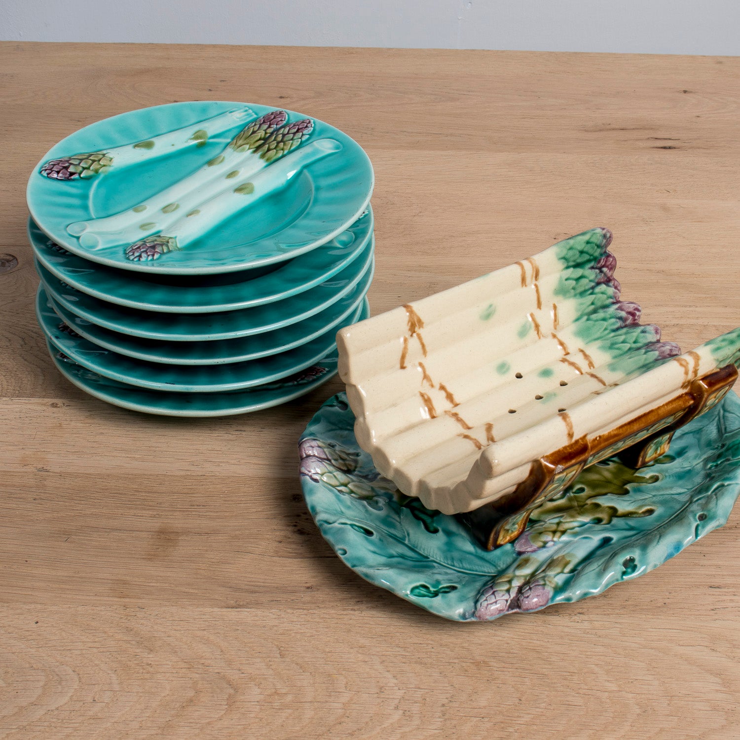 Set of Six 19th Century French Majolica Asparagus Plates by Keller & Guérin Lunéville