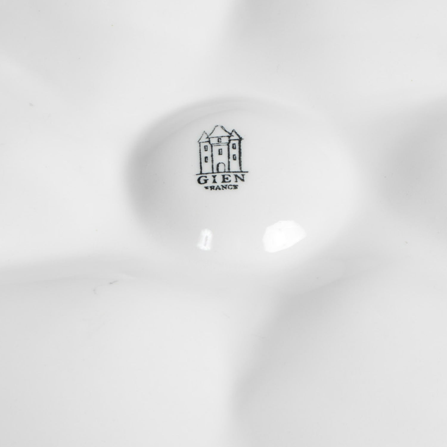 Vintage Gien France White Oyster Plates, Faïence Porcelain, 1940s, Sold Individually