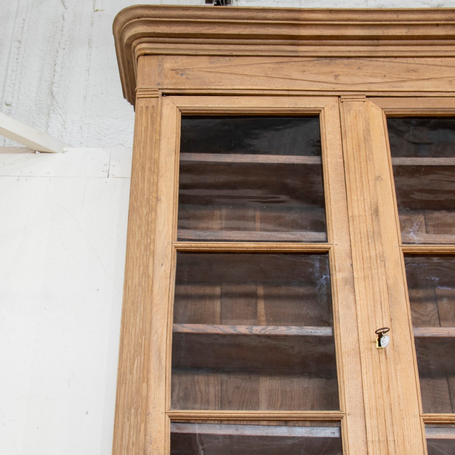 Monumental Early 19th Century French Directoire Period Bleached Oak Bibliothèque à Trois Corps