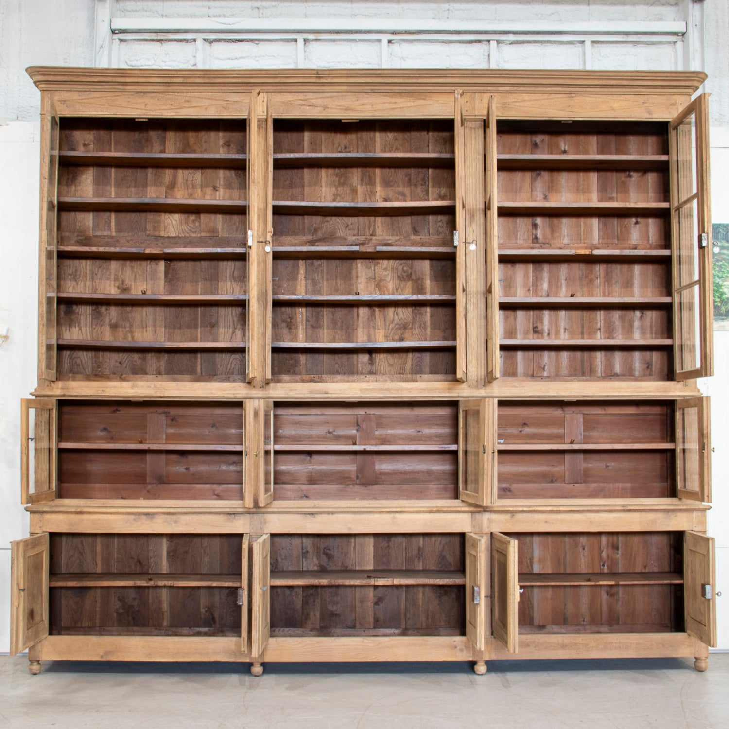 Monumental Early 19th Century French Directoire Period Bleached Oak Bibliothèque à Trois Corps
