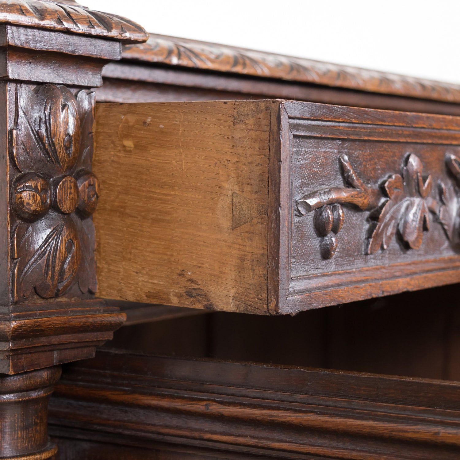 19th Century Antique French Louis XIII Style Carved Oak Buffet de Chasse or Hunting Buffet 