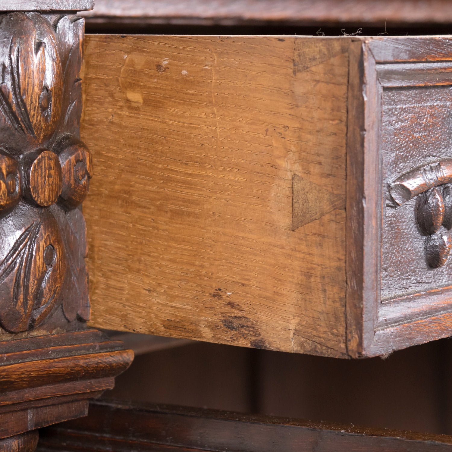 19th Century Antique French Louis XIII Style Carved Oak Buffet de Chasse or Hunting Buffet 