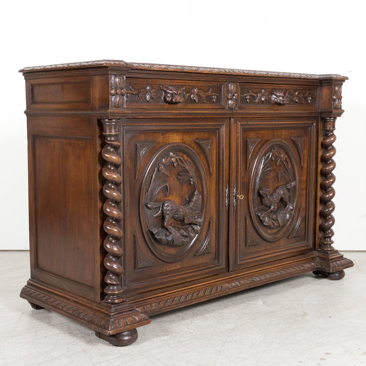 19th Century Antique French Louis XIII Style Carved Oak Buffet de Chasse or Hunting Buffet 