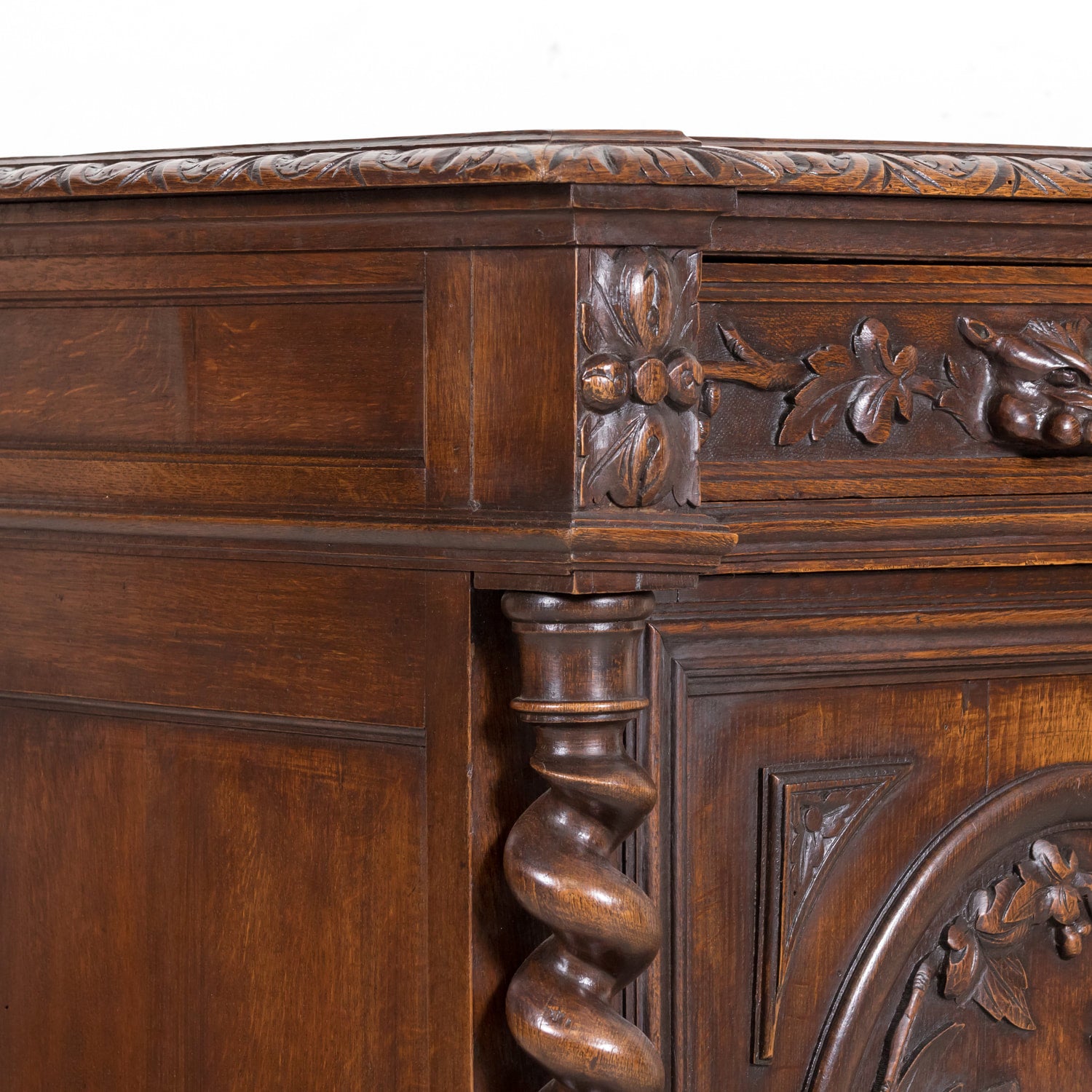 19th Century Antique French Louis XIII Style Carved Oak Buffet de Chasse or Hunting Buffet 