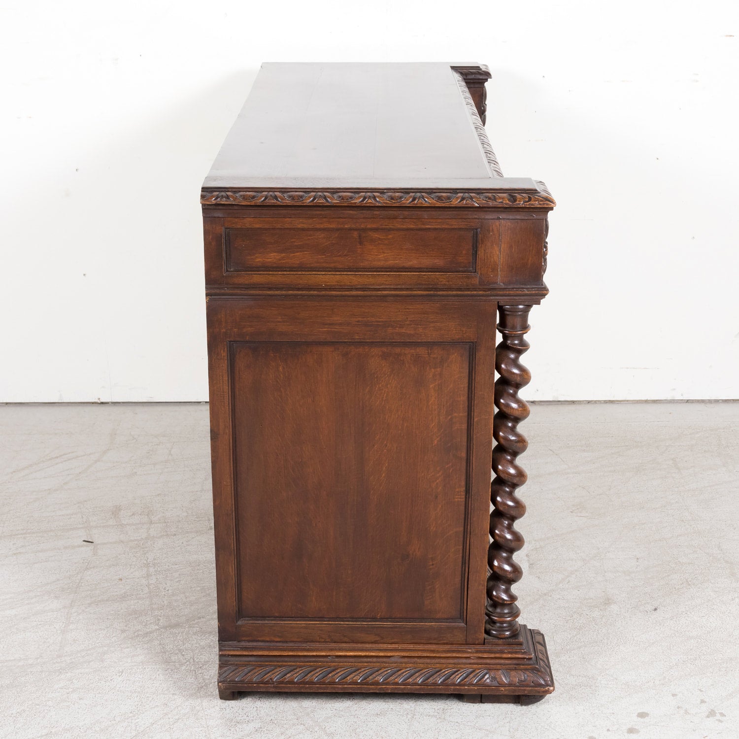 19th Century Antique French Louis XIII Style Carved Oak Buffet de Chasse or Hunting Buffet 