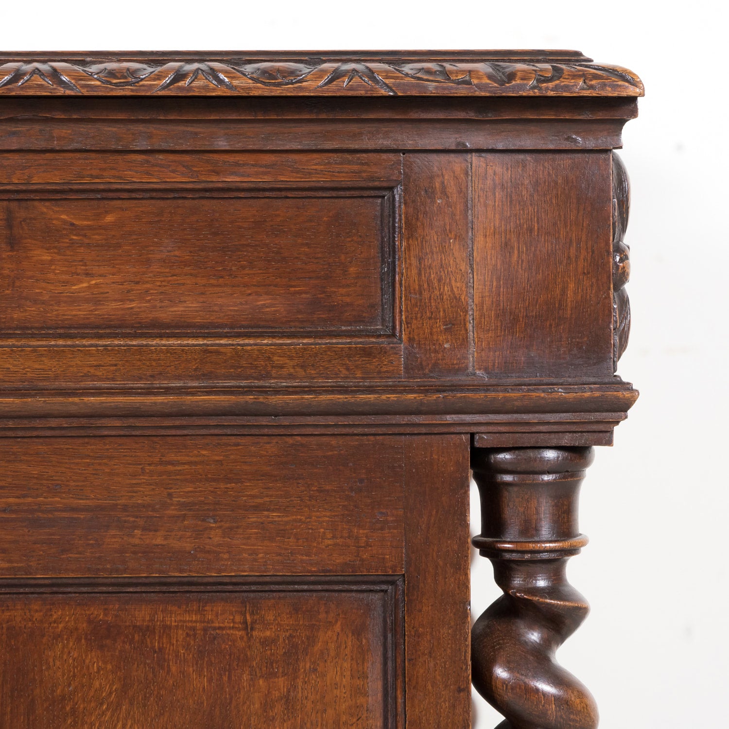 19th Century Antique French Louis XIII Style Carved Oak Buffet de Chasse or Hunting Buffet 