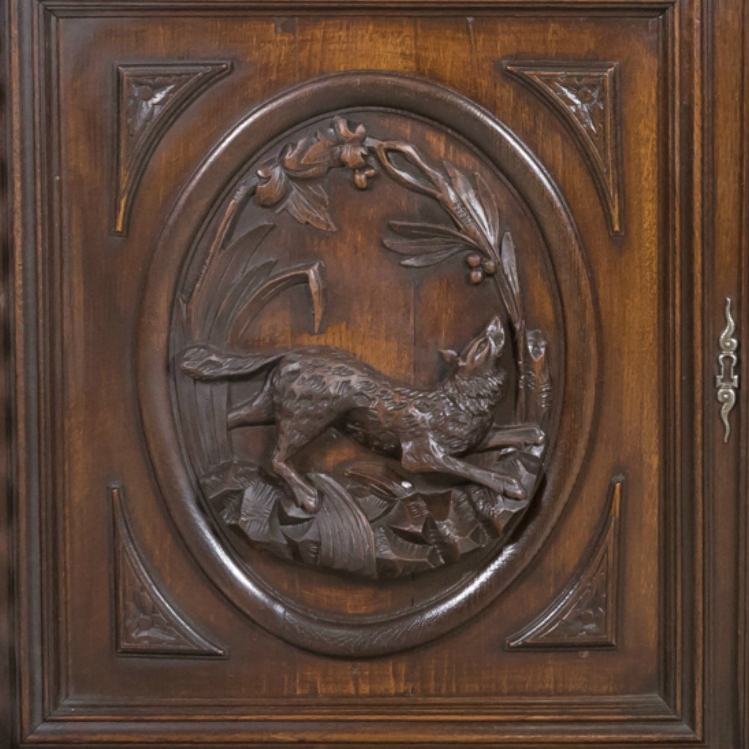 19th Century Antique French Louis XIII Style Carved Oak Buffet de Chasse or Hunting Buffet 