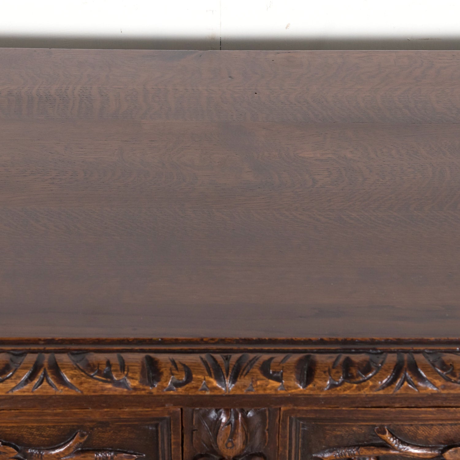 19th Century Antique French Louis XIII Style Carved Oak Buffet de Chasse or Hunting Buffet 