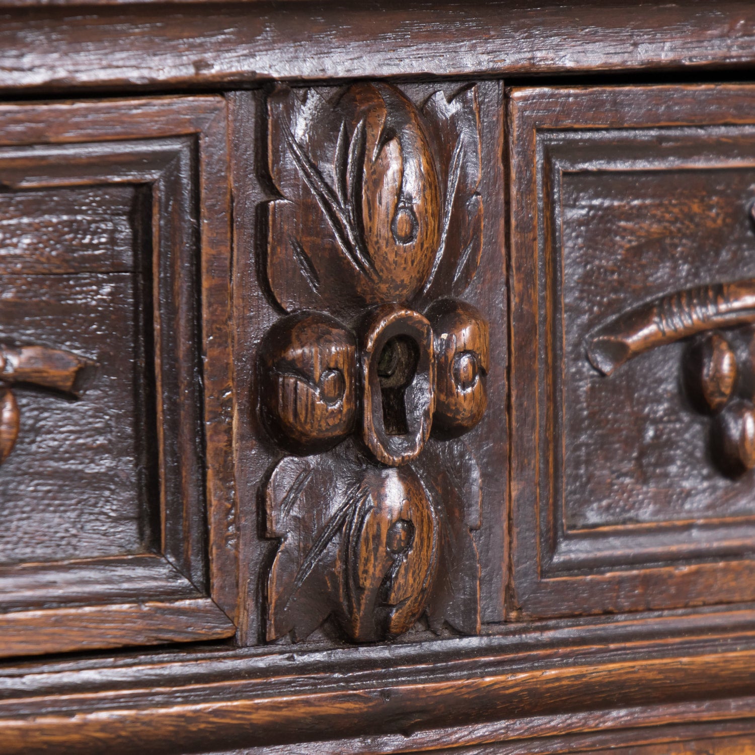 19th Century Antique French Louis XIII Style Carved Oak Buffet de Chasse or Hunting Buffet 