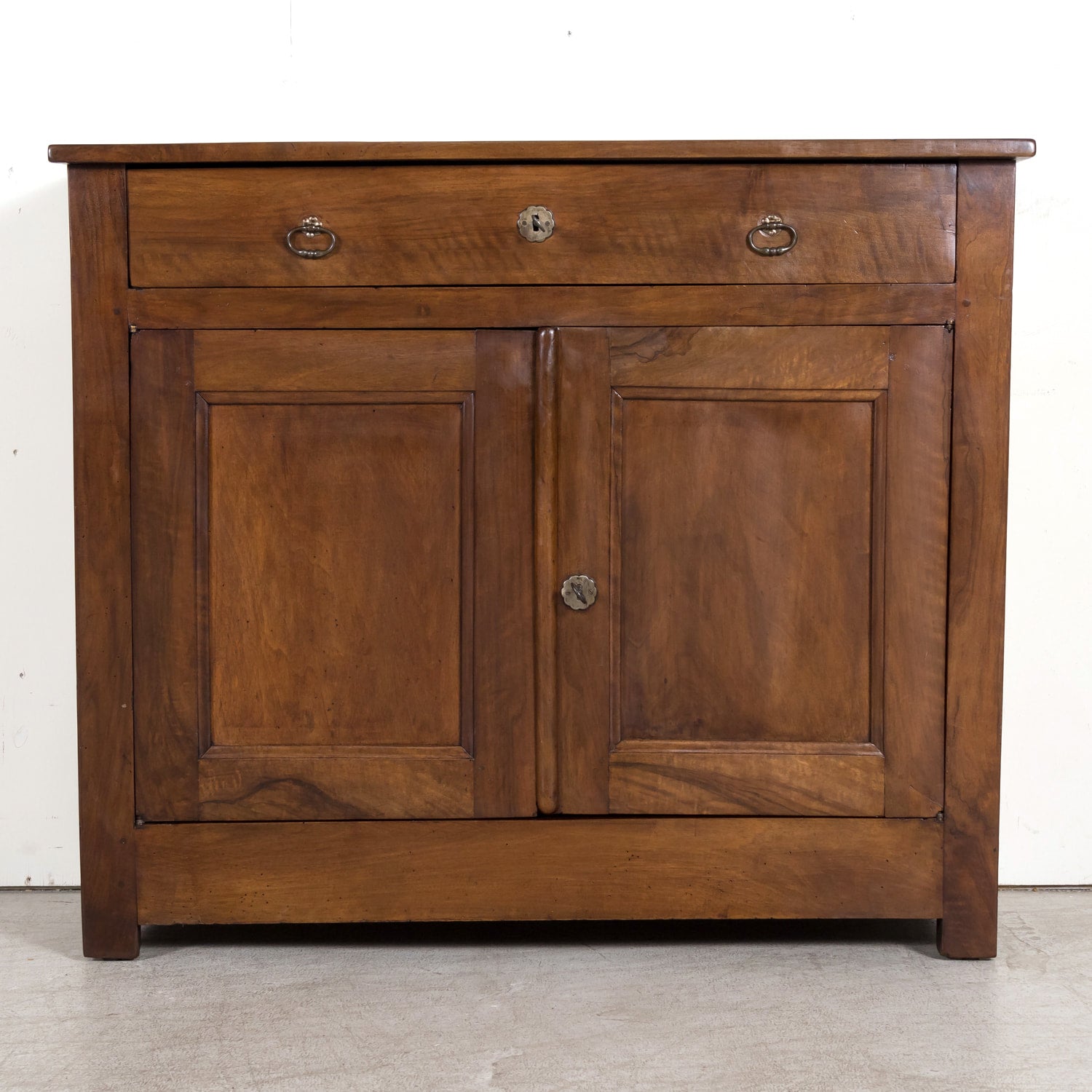 Mid-19th Century French Louis Philippe Period Walnut Buffet from Brittany