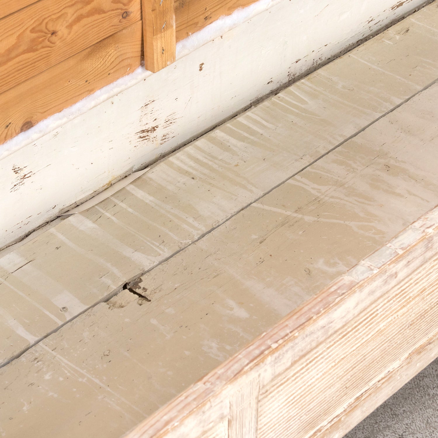 Mid-19th Century Swedish Gustavian Style Painted Stick Back Sofa Bench with Lift Seat