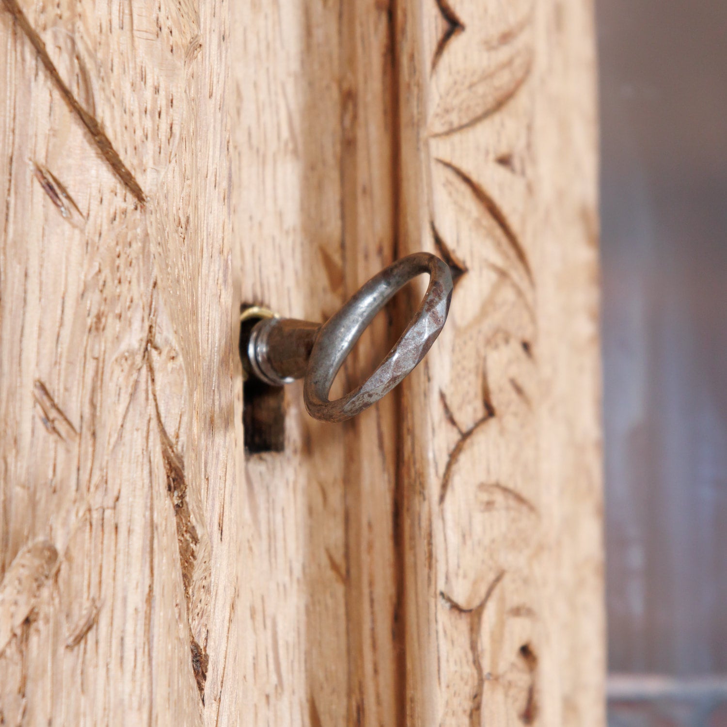 Mid-19th Century French Louis XIII Style Hunting Buffet Deux Corps or Bibliotheque de Chasse