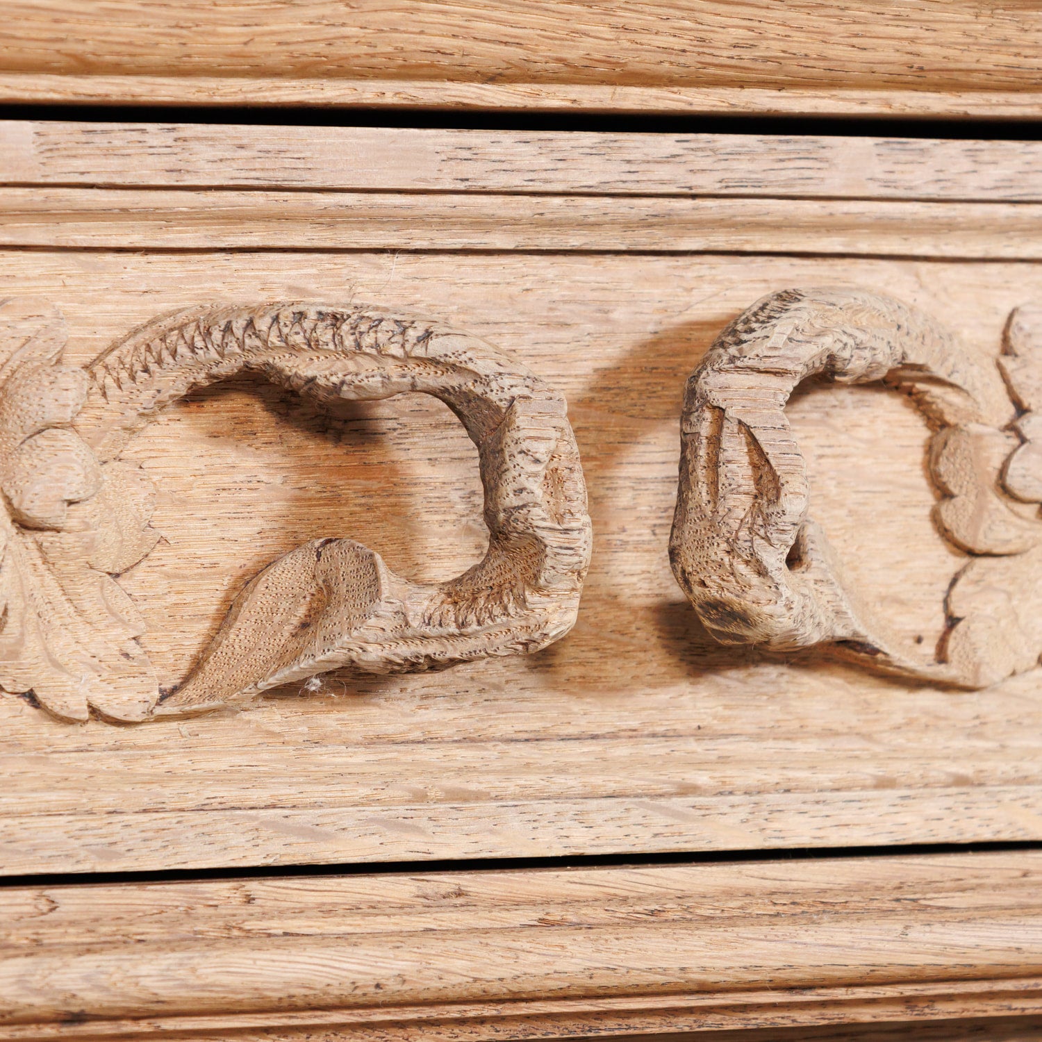 Mid-19th Century French Louis XIII Style Hunting Buffet Deux Corps or Bibliotheque de Chasse